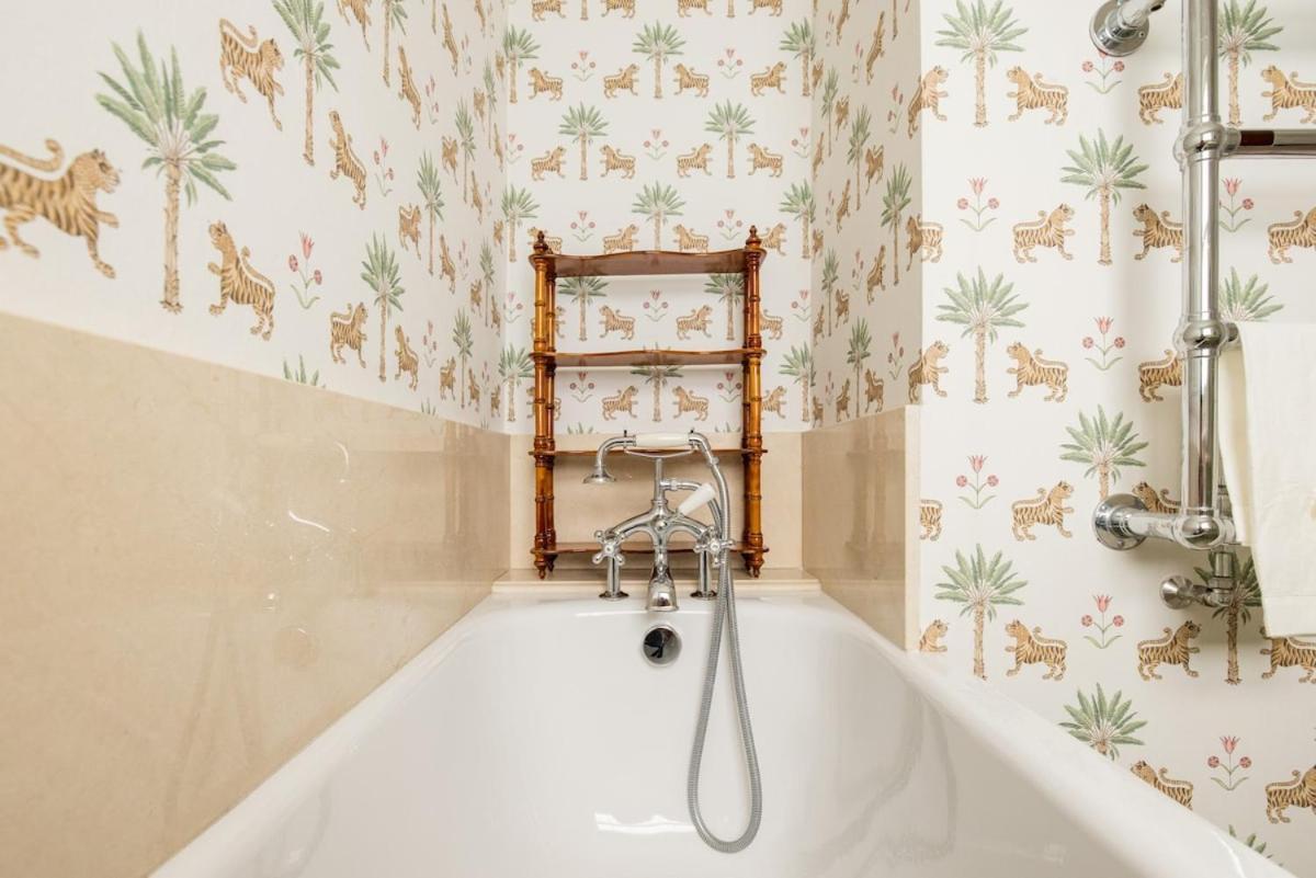לונדון Battersea Park 3 Bedroom Residence מראה חיצוני תמונה
