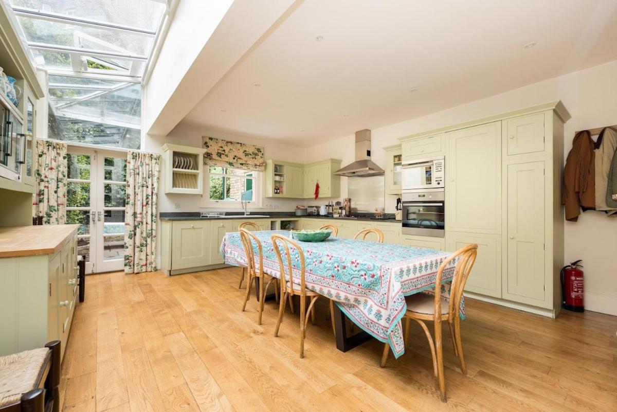 לונדון Battersea Park 3 Bedroom Residence מראה חיצוני תמונה